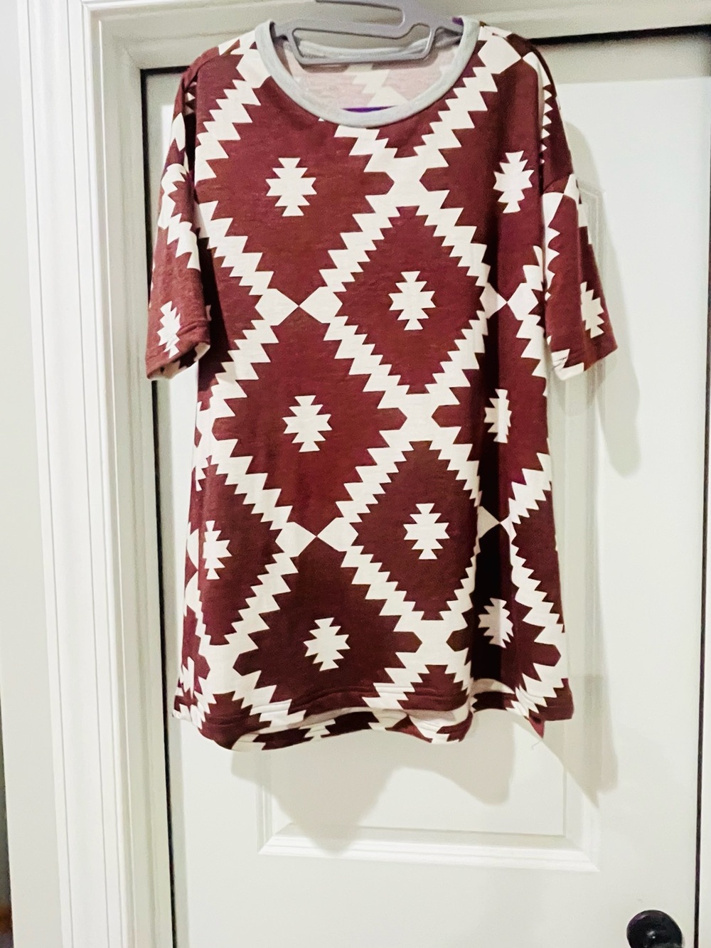 Aztec Diamond Print Shift Top in Burgundy and Cream